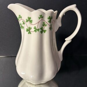 IRISH SHAMROCK PORCELAIN PITCHER SHANNON byI GODINGER & CO.EUC perfect condition